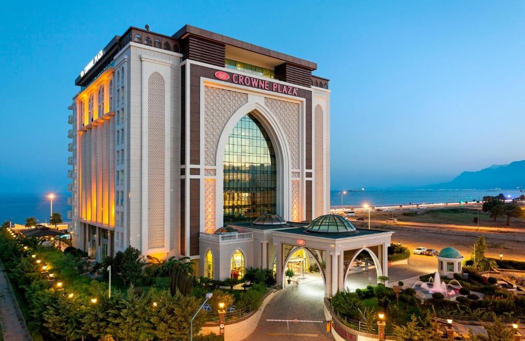 Crowne Plaza Hotel