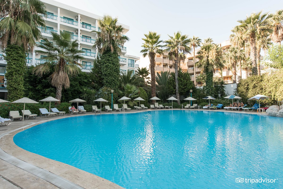 Tropical Beach Hotel