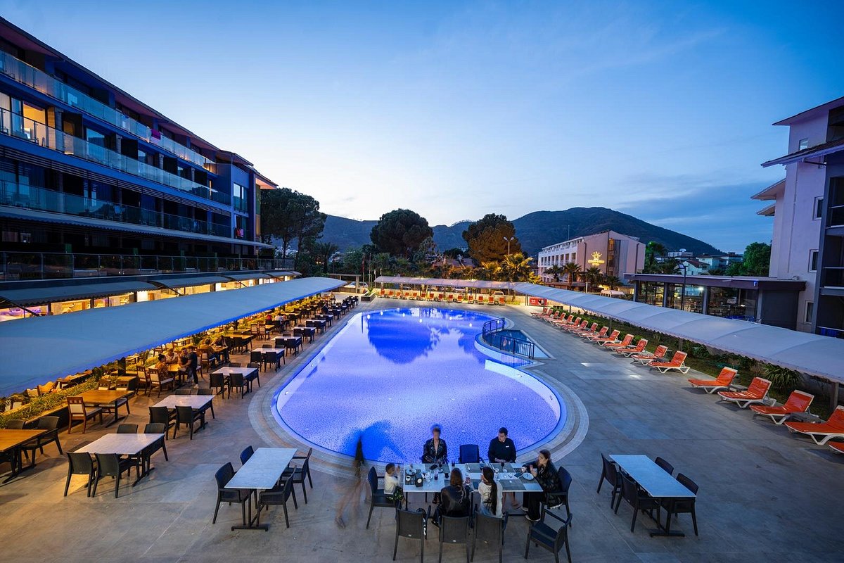 Mirage World Hotel